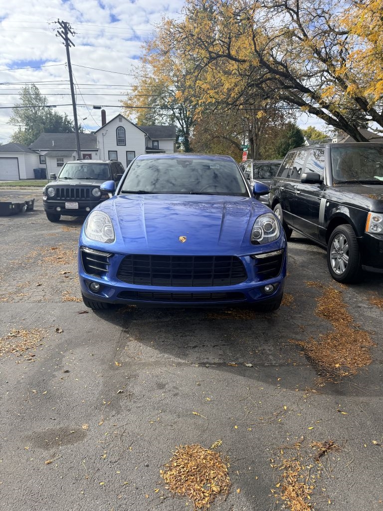 2018 Porsche Macan Base
