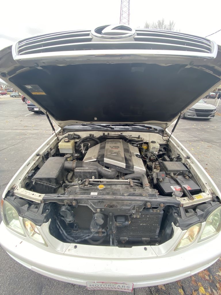 2006 Lexus LX 470 photo 3