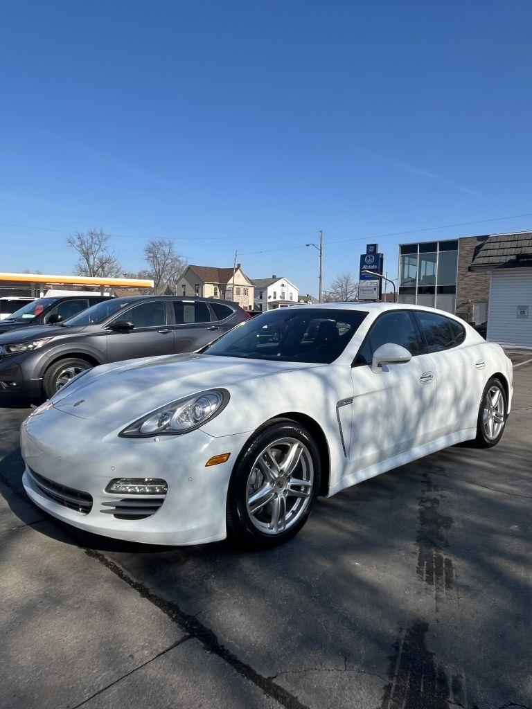 Porsche Panamera 4 2013