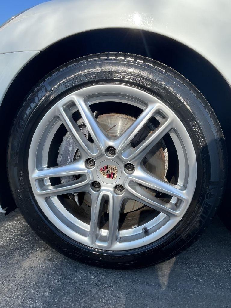 Porsche Panamera 4 2013