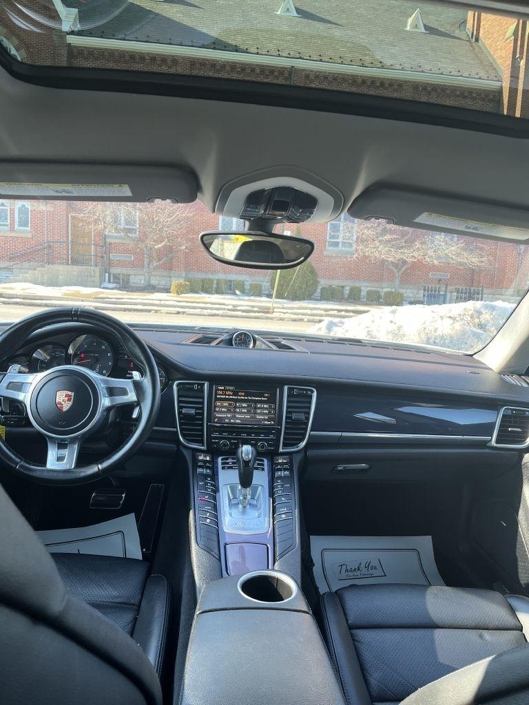 Porsche Panamera 4 2013