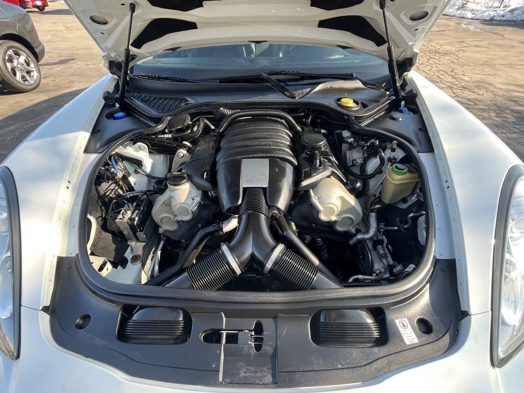 Porsche Panamera 4 2013