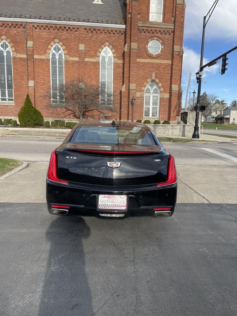 Cadillac XTS  2019