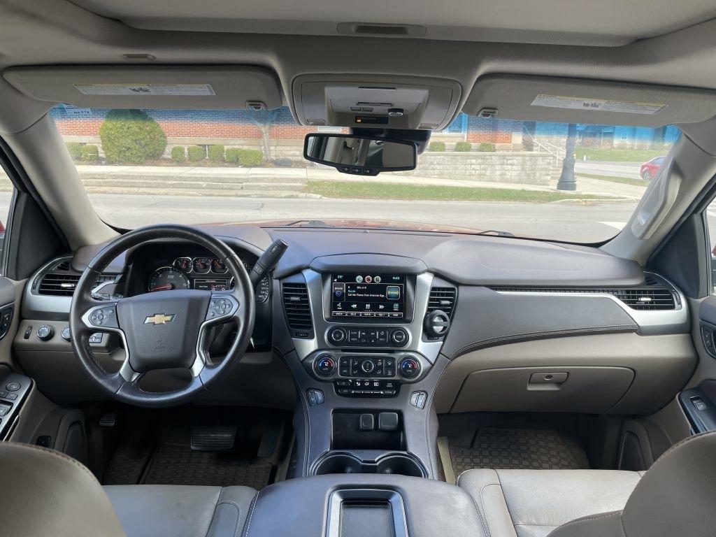 Chevrolet Suburban LT 1500 4WD 2015