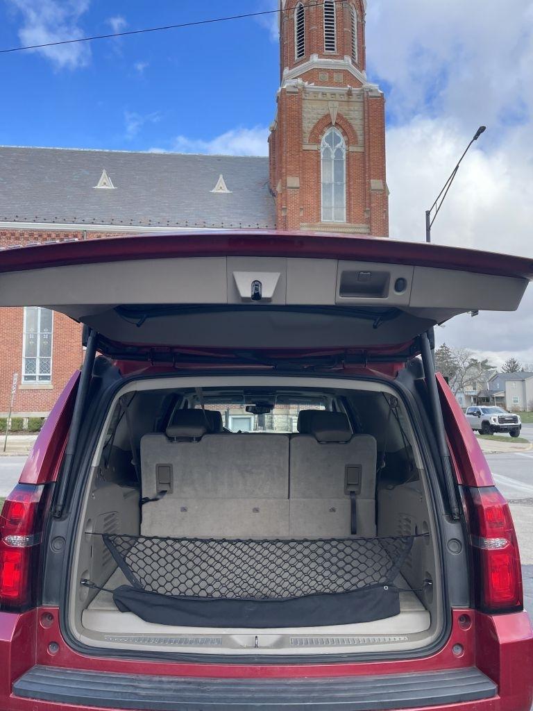 Chevrolet Suburban LT 1500 4WD 2015