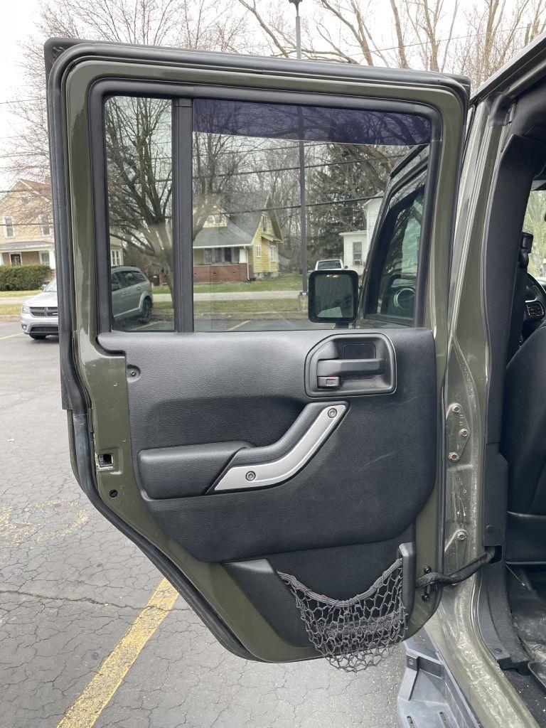 Jeep Wrangler Unlimited Sahara 4WD 2016