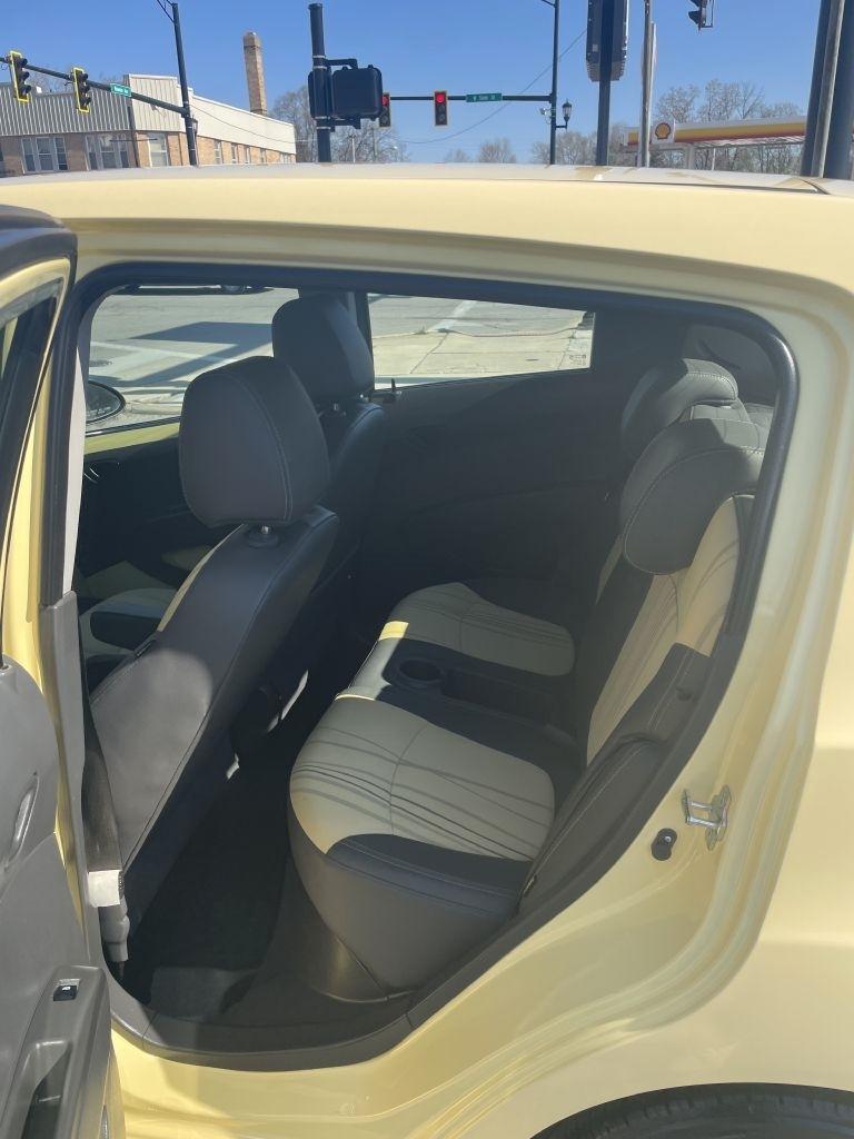 Chevrolet Spark 1LT Auto 2014