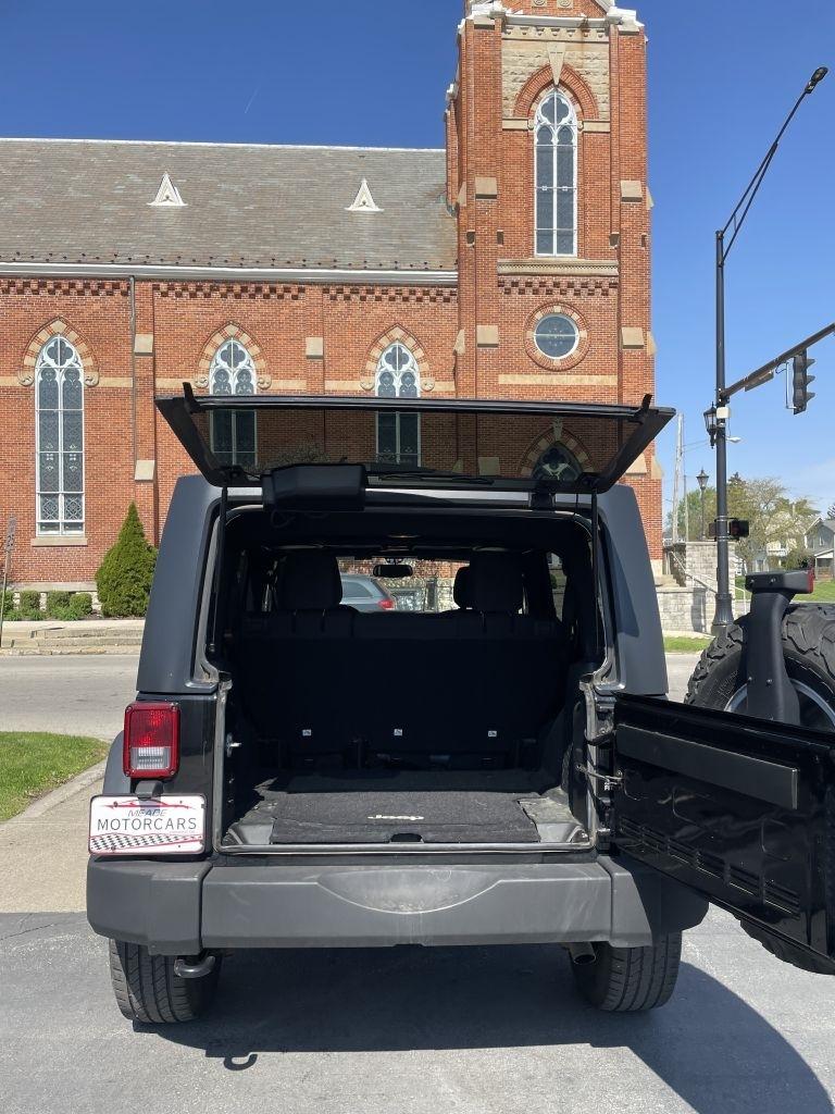 Jeep Wrangler Unlimited Sport 4WD 2017