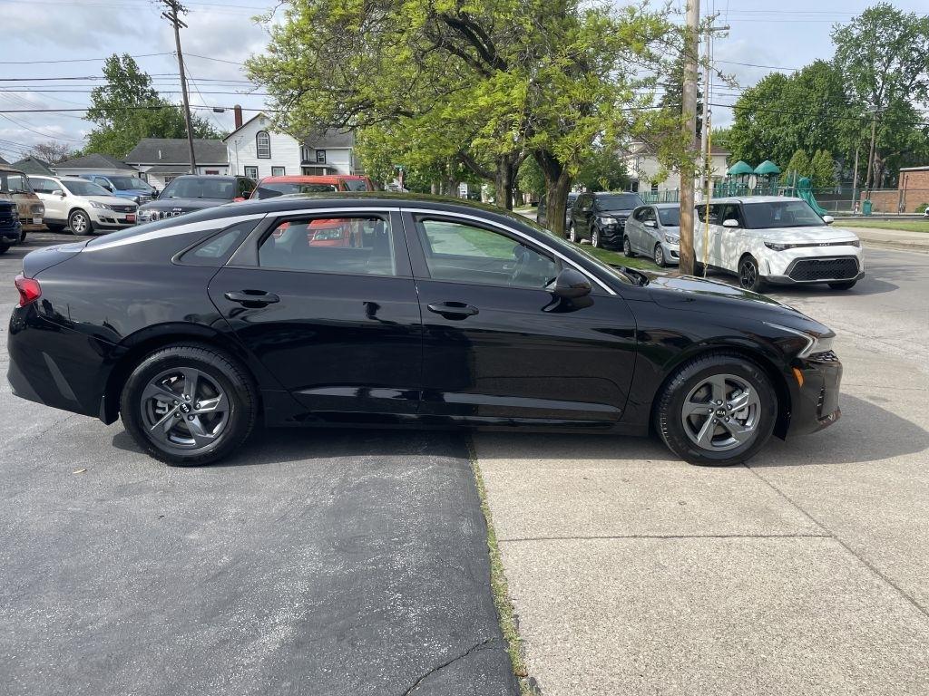 Kia K5 LX 2021