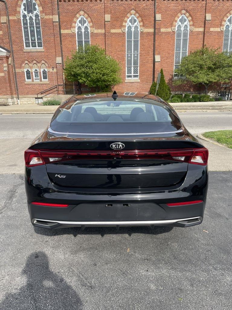 Kia K5 LX 2021