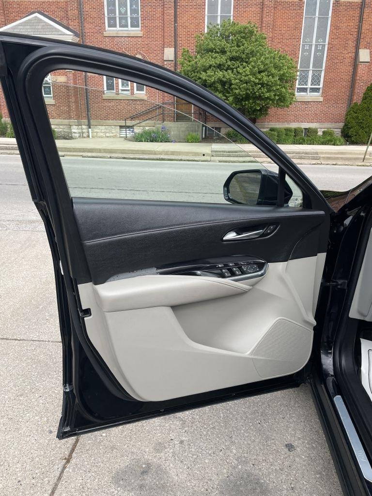 Cadillac XT4 Luxury AWD 2019