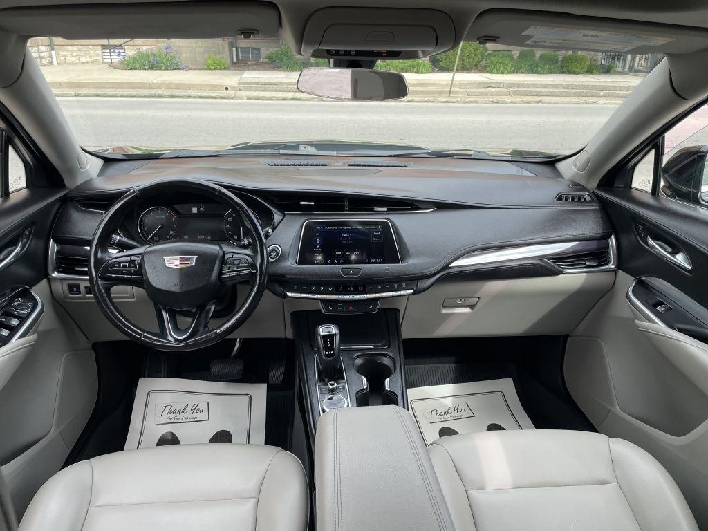 Cadillac XT4 Luxury AWD 2019