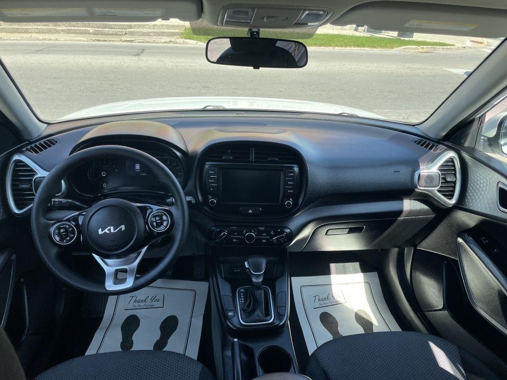 Kia Soul LX CVT 2022