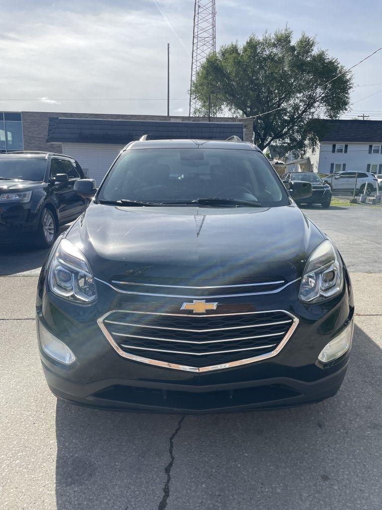 2017 Chevrolet Equinox LT's photo