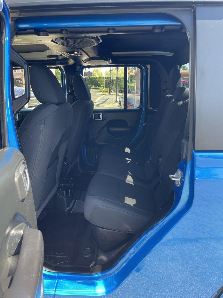 Jeep Gladiator Sport 2021