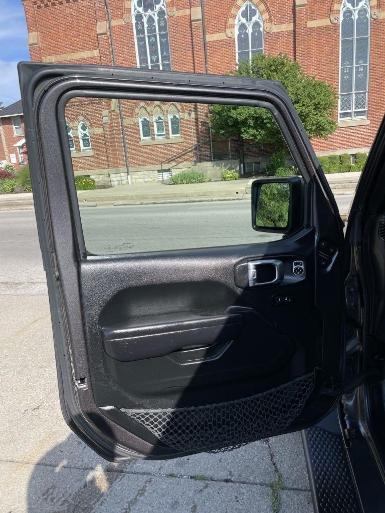 Jeep Wrangler Unlimited Sport 2018