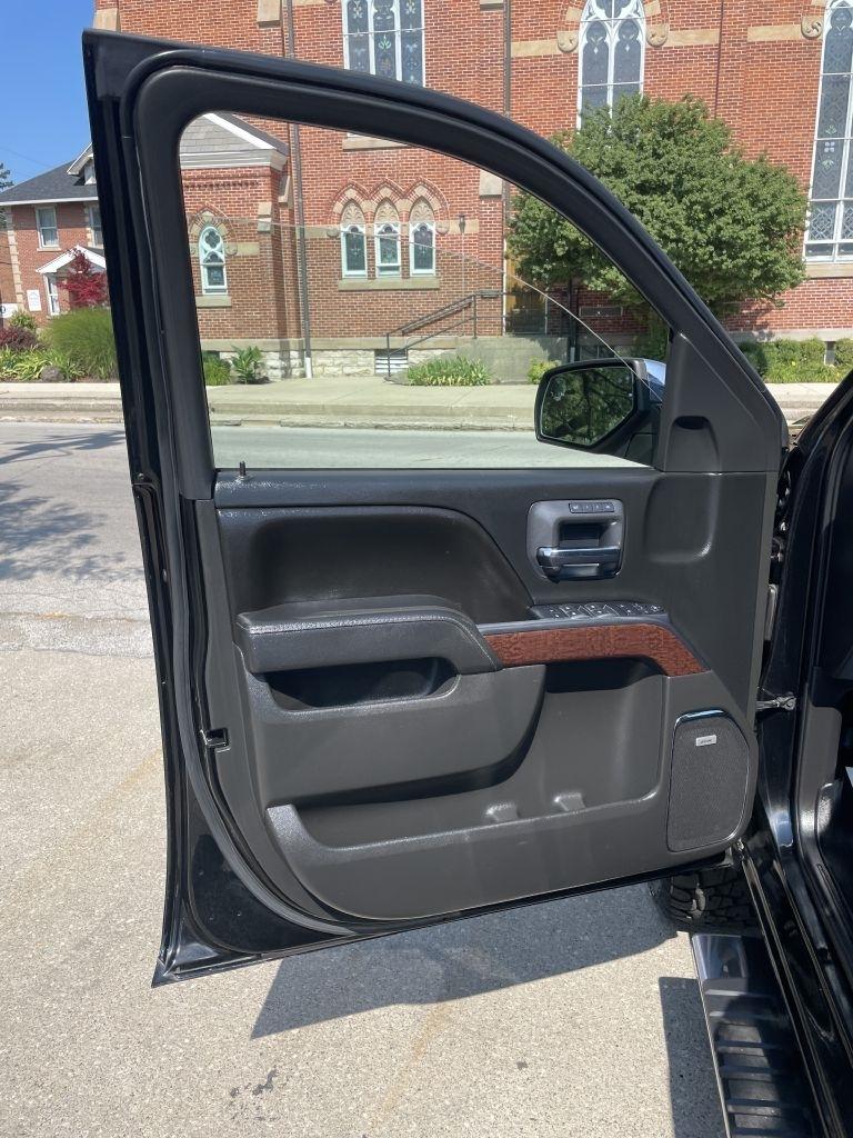 GMC Sierra 1500 SLT Crew Cab Short Box 2WD 2016
