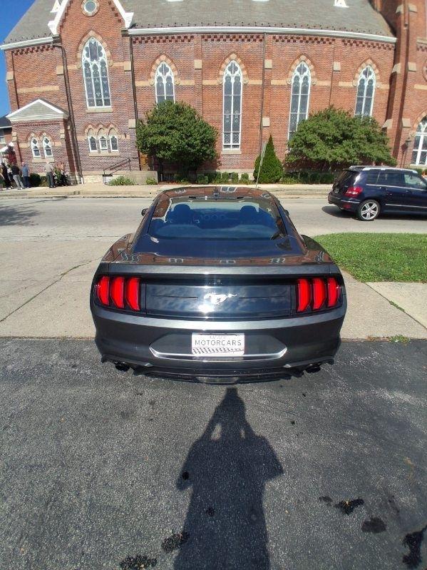 Ford Mustang EcoBoost Coupe 2020