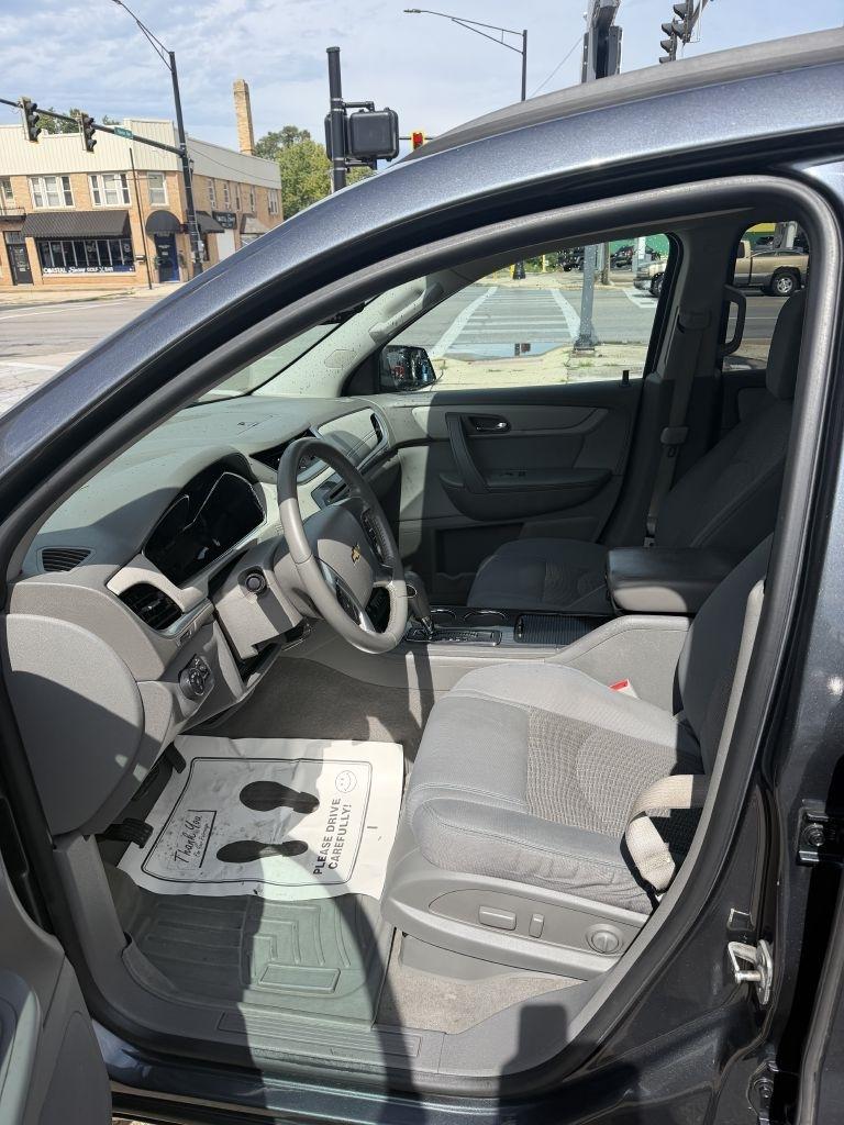 Chevrolet Traverse 2LT FWD 2013