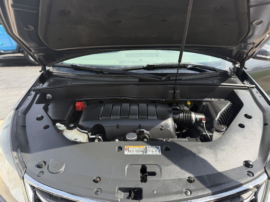 Chevrolet Traverse 2LT FWD 2013
