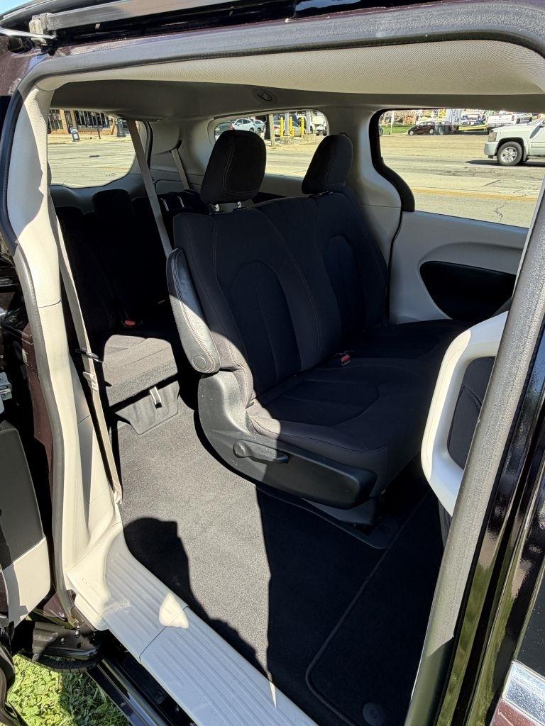 Chrysler Pacifica L 2018