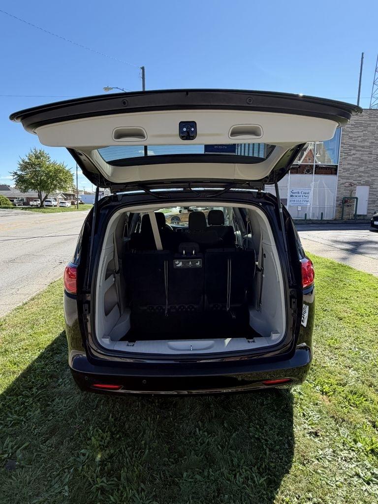 Chrysler Pacifica L 2018