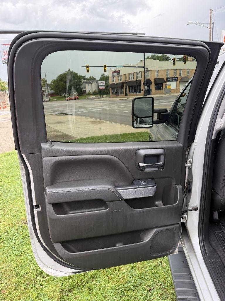 Chevrolet Silverado 1500 LT Crew Cab 4WD 2018