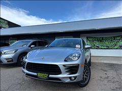 2017 Porsche Macan 