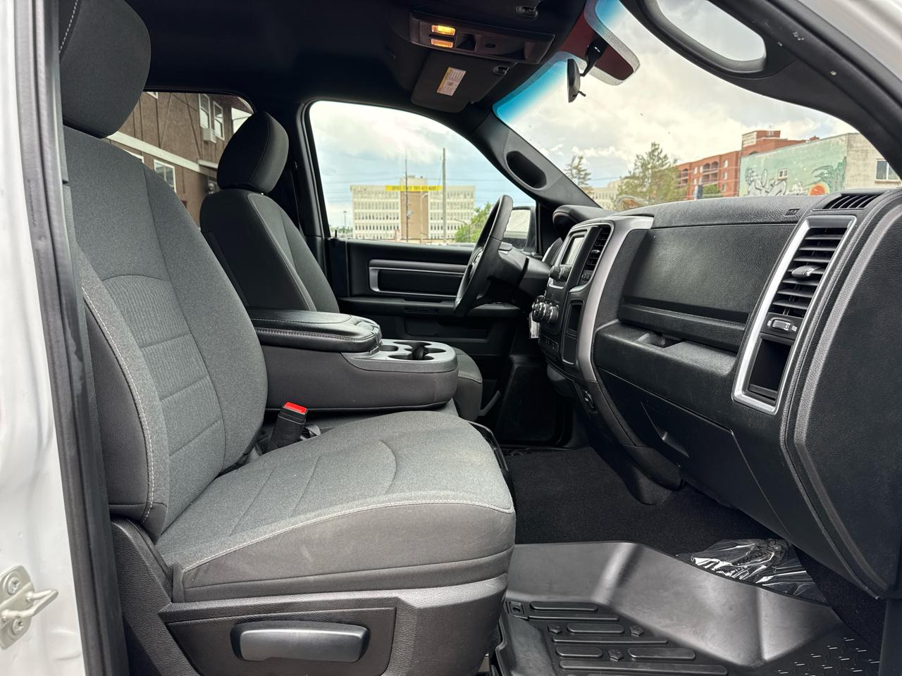 2024 RAM Ram 1500 Classic Warlock - Photo 25
