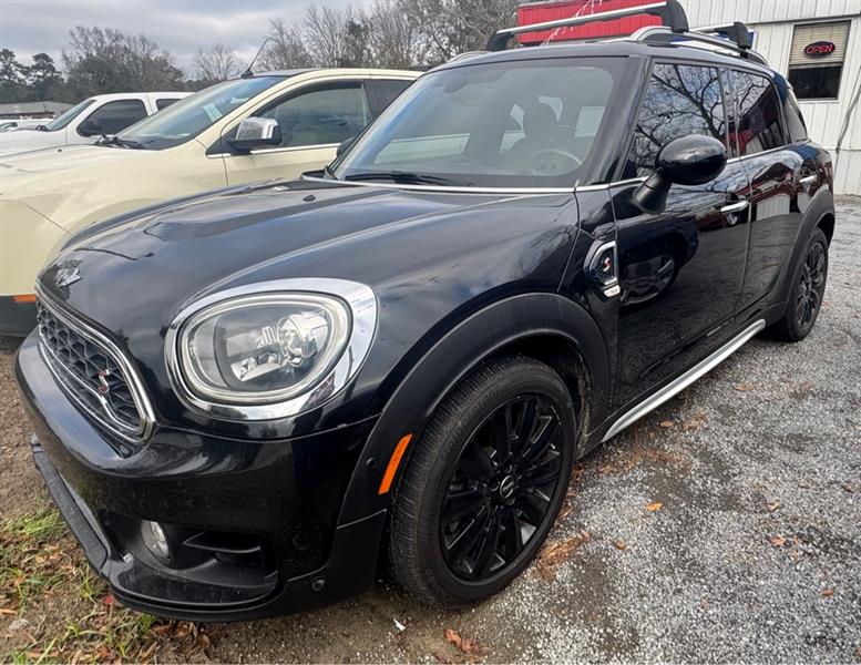 2017 MINI Countryman S's photo