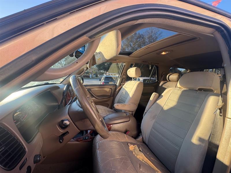Toyota Sequoia  2002