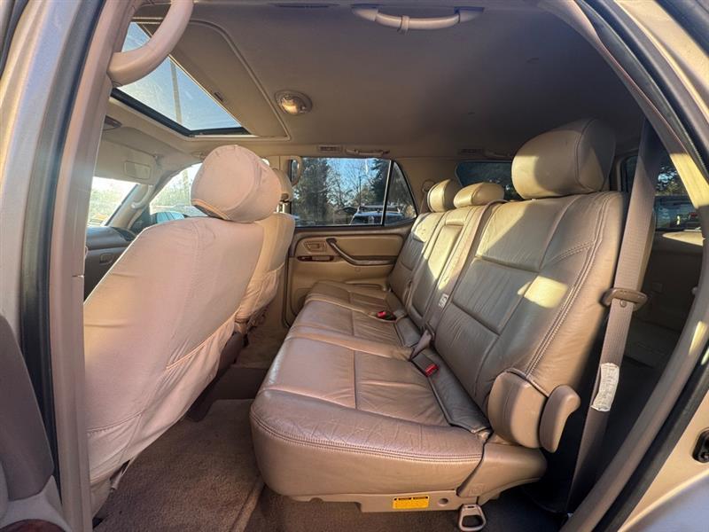 Toyota Sequoia  2002