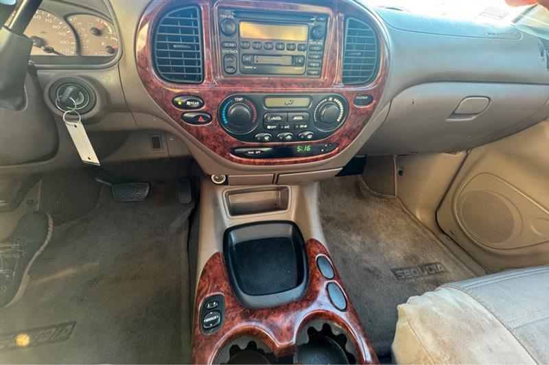 Toyota Sequoia  2002