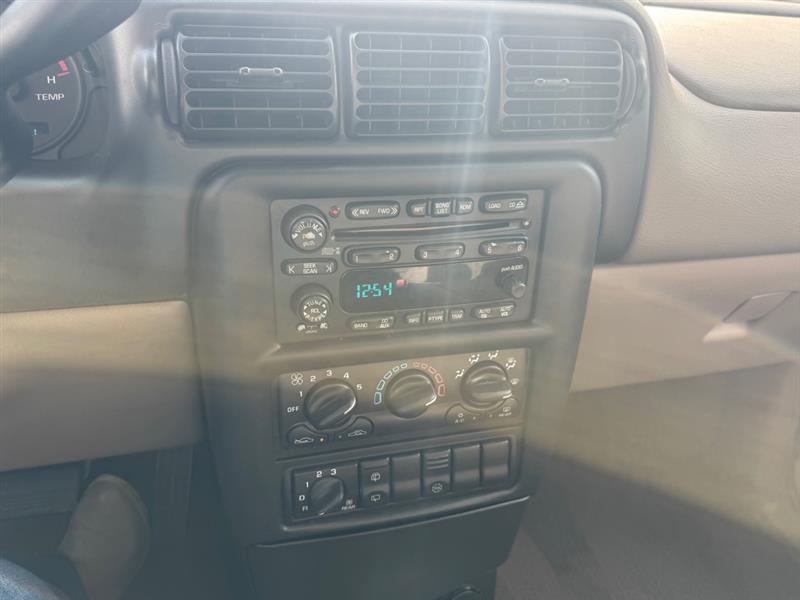 Chevrolet Venture  2004