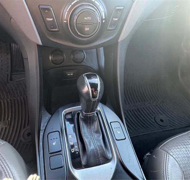 Hyundai Santa Fe  2013