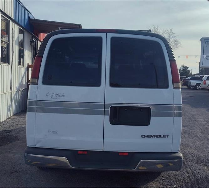 Chevrolet G-Series Van  1996