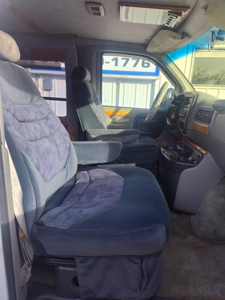 Chevrolet G-Series Van  1996