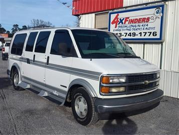 1996 Chevrolet G-Series Van 