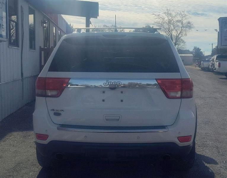 Jeep Grand Cherokee  2011