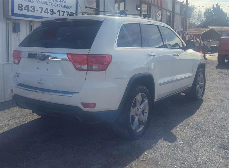 Jeep Grand Cherokee  2011