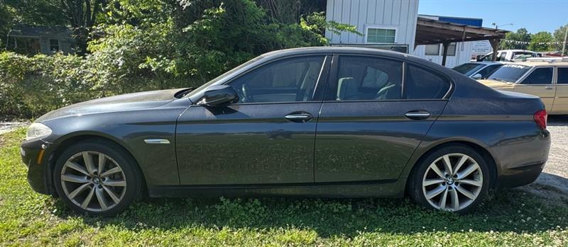 BMW 5-Series  2011