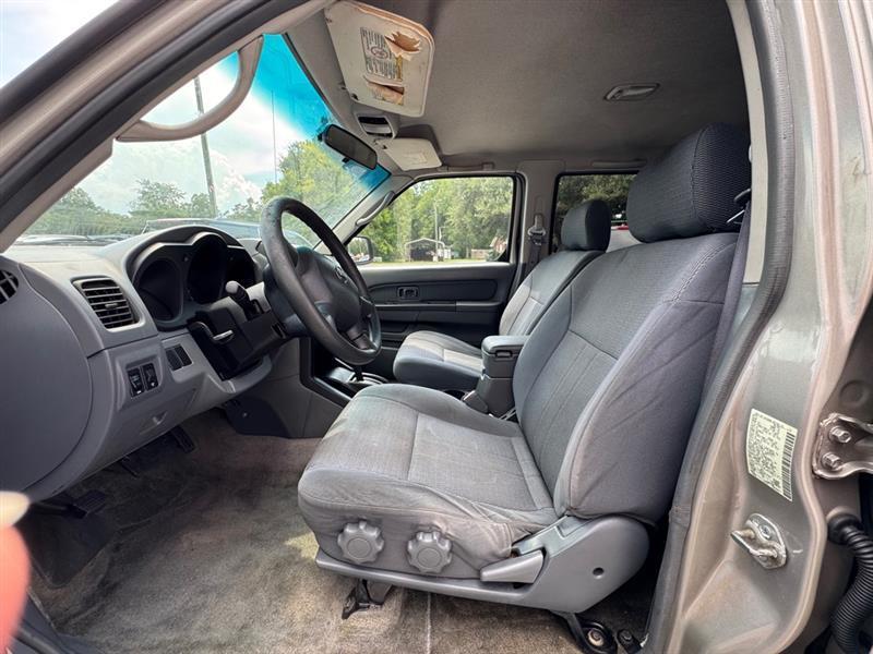 Nissan Frontier  2003