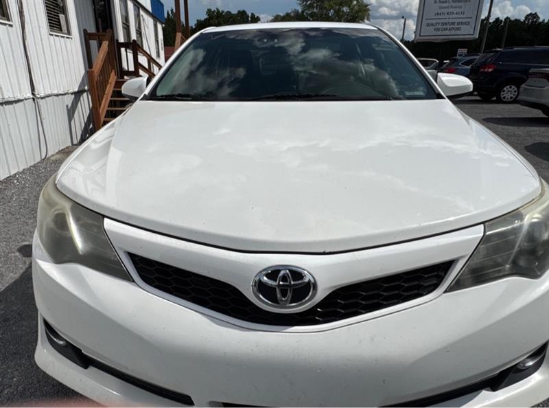 Toyota Camry  2012