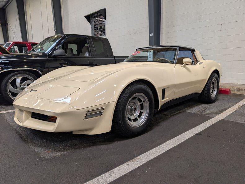 Chevrolet Corvette 2D Coupe 1981