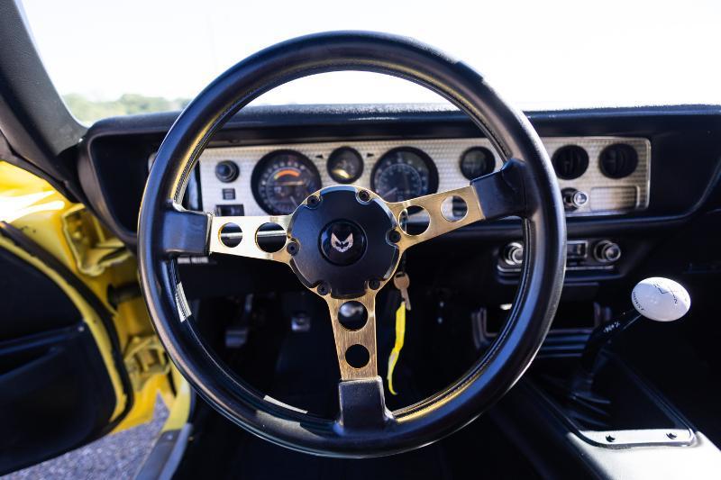 Pontiac Firebird  1976
