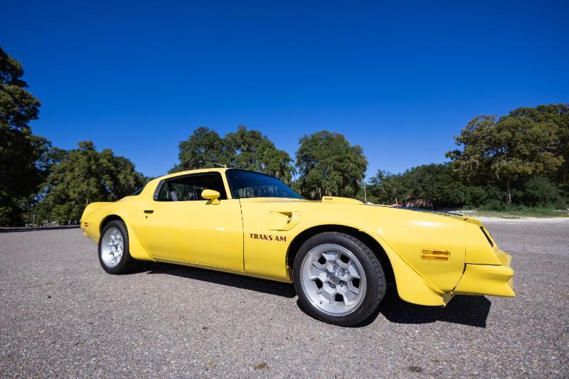 Pontiac Firebird  1976
