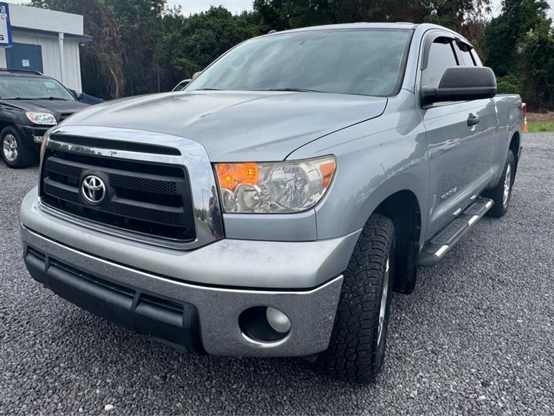 Toyota Tundra  2011