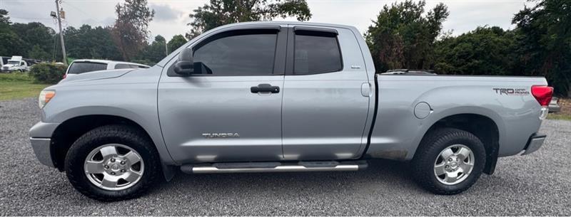 Toyota Tundra  2011