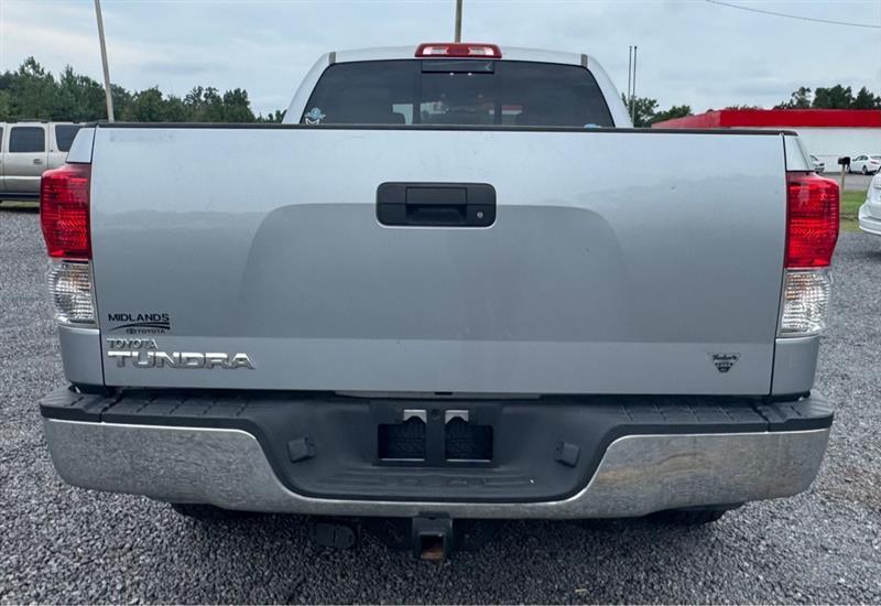 Toyota Tundra  2011