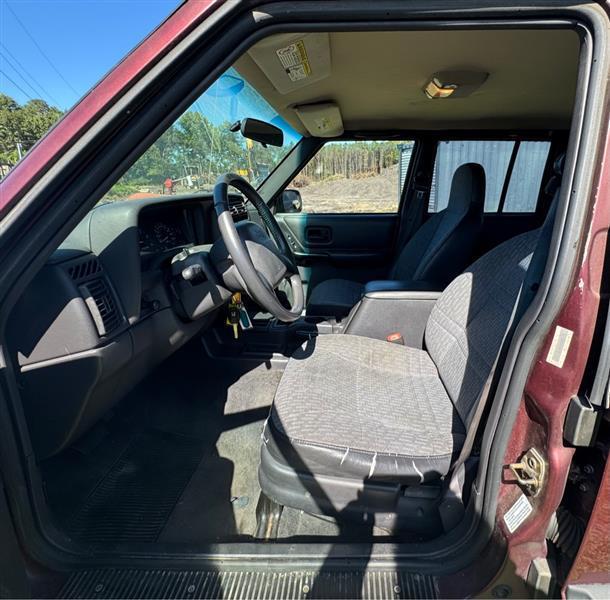 Jeep Cherokee  2001
